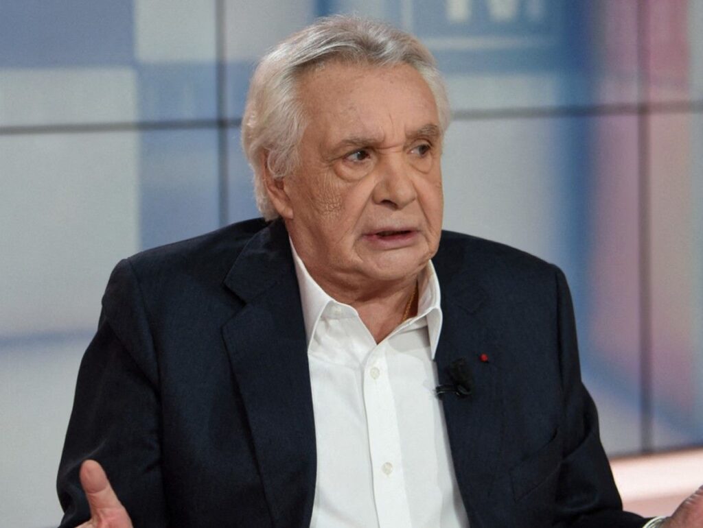 Michel Sardou en 2023 que devient l'icône de la chanson française